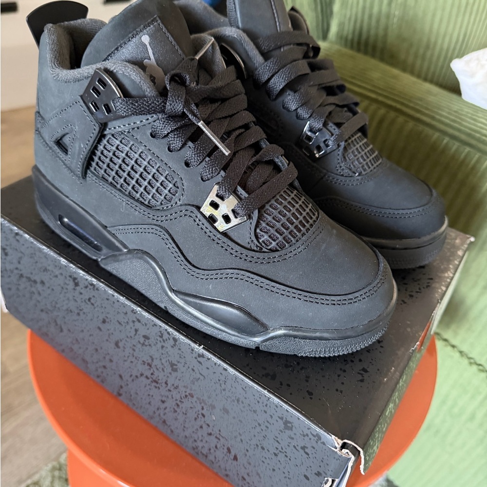 Jordan Men's Black Retro Basketball Sneakers